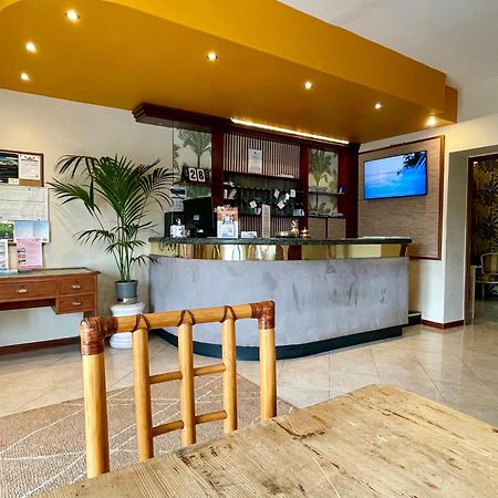 B City Hotel Bardolino Ngoại thất bức ảnh