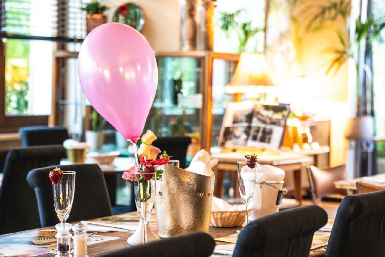 B City Hotel Bardolino Ngoại thất bức ảnh