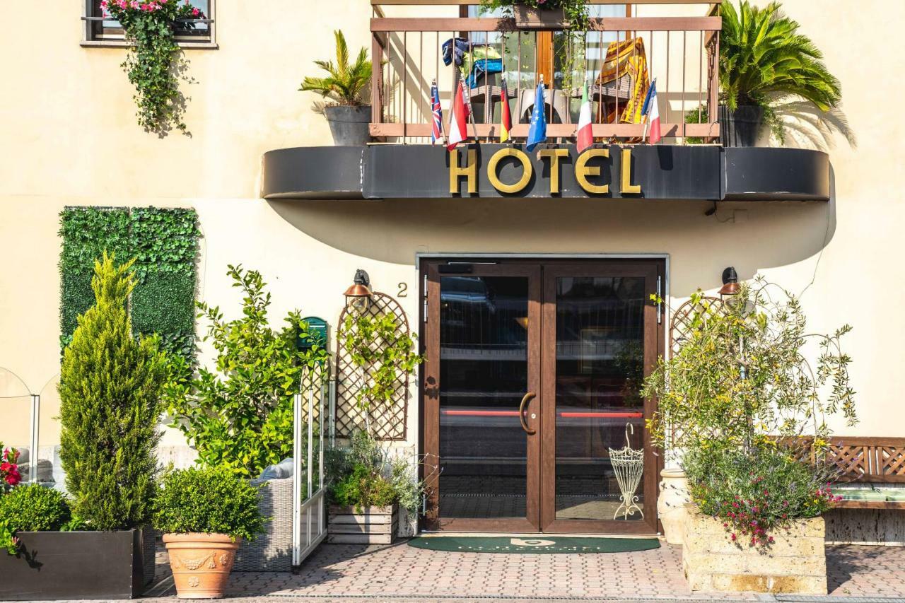 B City Hotel Bardolino Ngoại thất bức ảnh